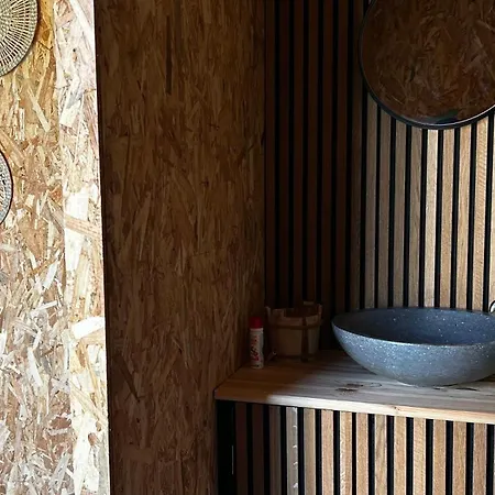 Premium Avec Bain Nordique Lodge *